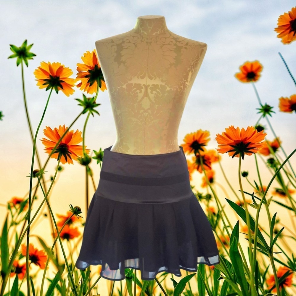 Y2K Goth Vintage F21 Black Satin Chiffon Trim Low Rise Pleated Mini Skirt Small
